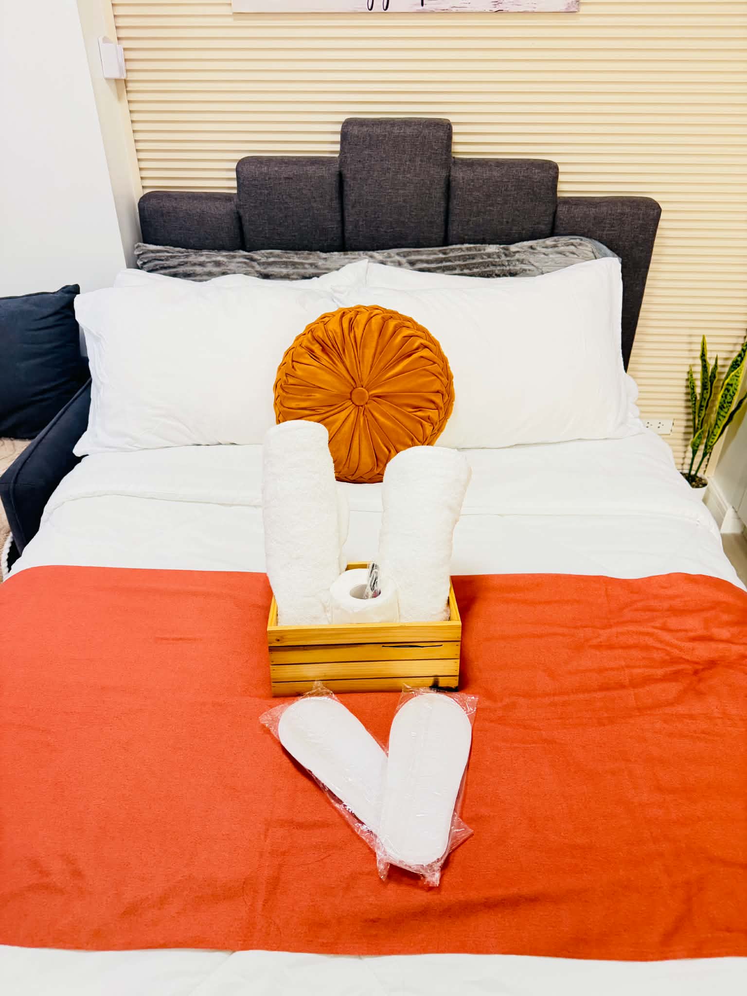 Cozy Linens & Pillows